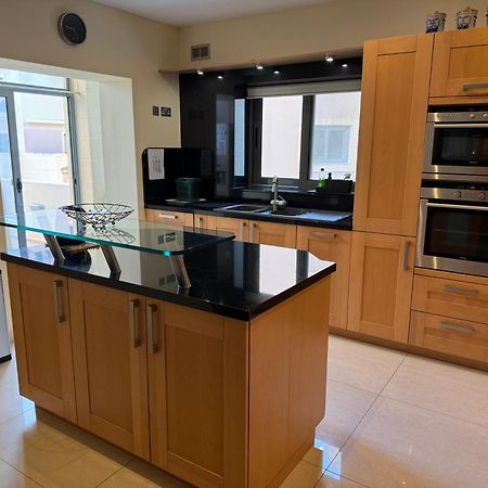 Spacious Luxurious Apartment With Seaview Mellieħa Extérieur photo