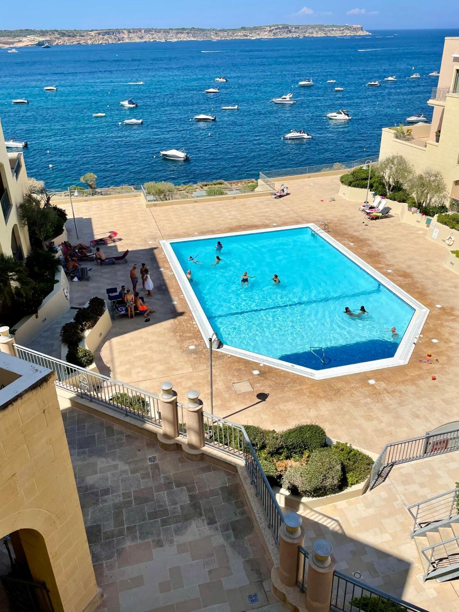 Spacious Luxurious Apartment With Seaview Mellieħa Extérieur photo