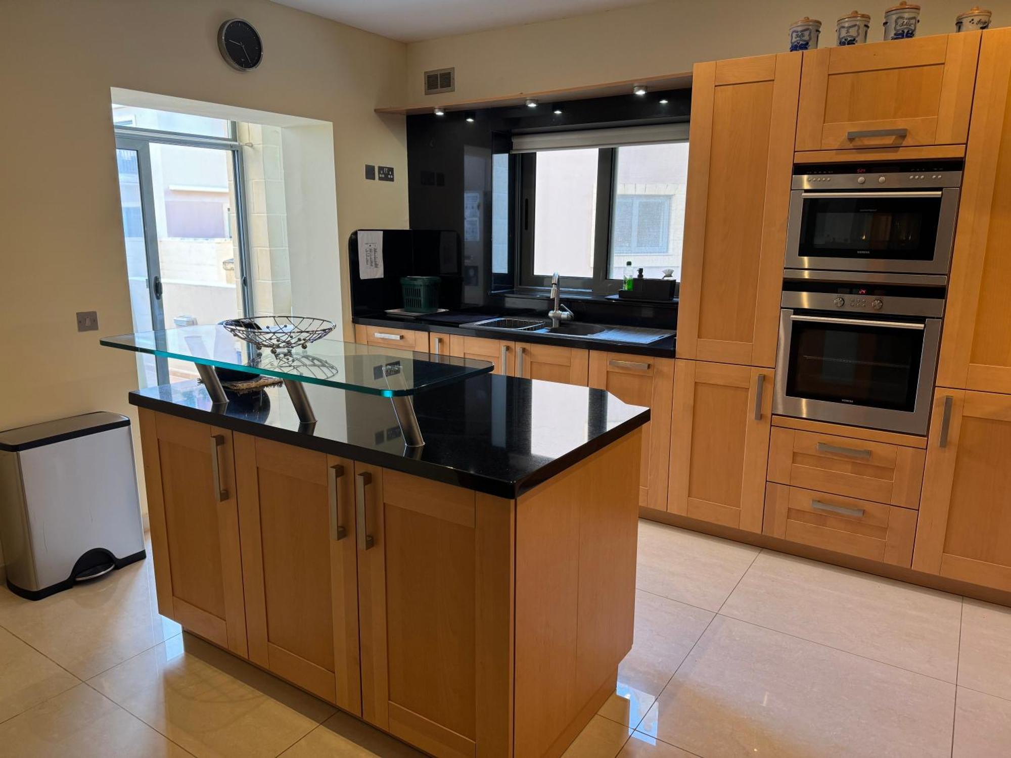 Spacious Luxurious Apartment With Seaview Mellieħa Extérieur photo